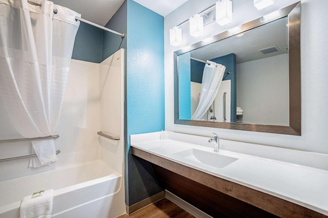 Woodspring Suites Naples Golden Gate Exterior photo